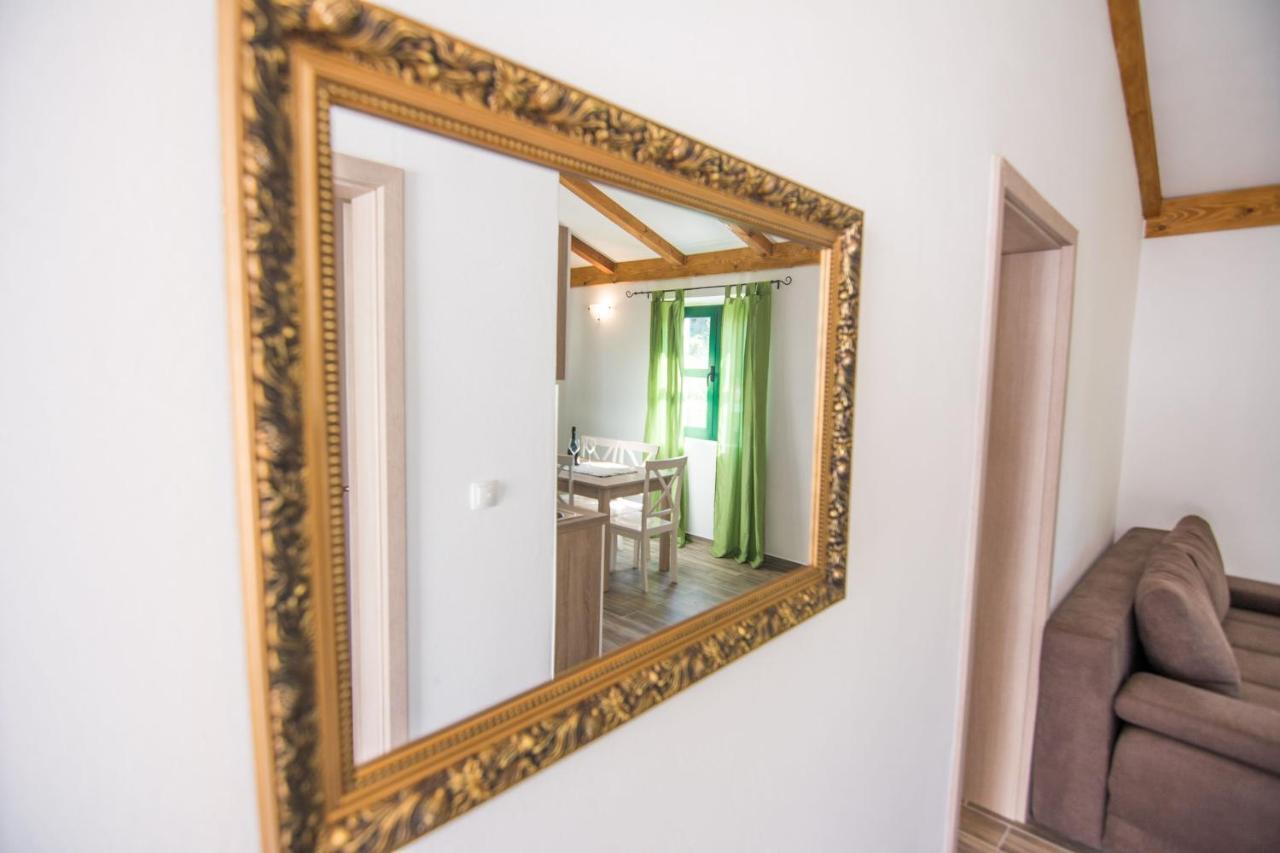 Apartments Tarragon Ugrinici Экстерьер фото